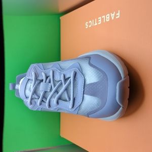 Fabletics Performance Sneakers (violet, 6 & 6.5)